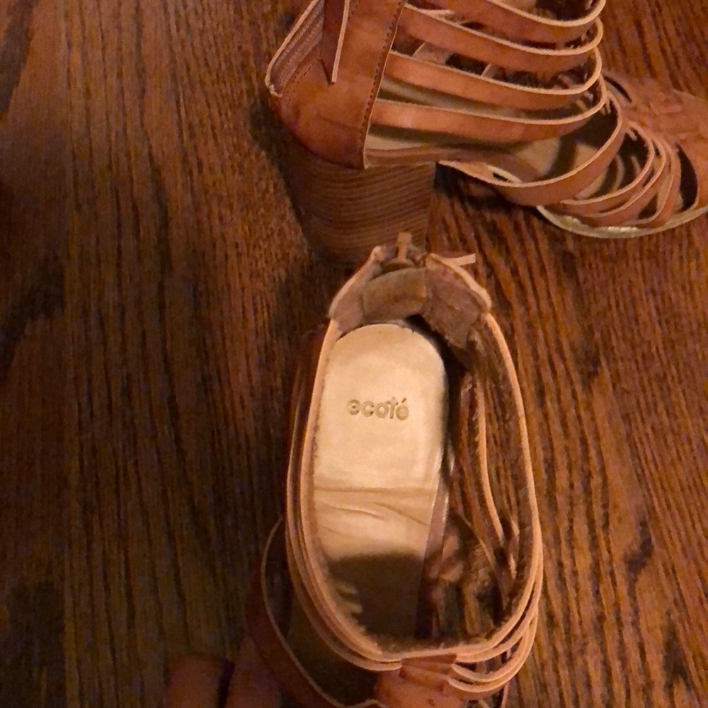 UO Brown/tan heeled sandals - Picture 4 of 4